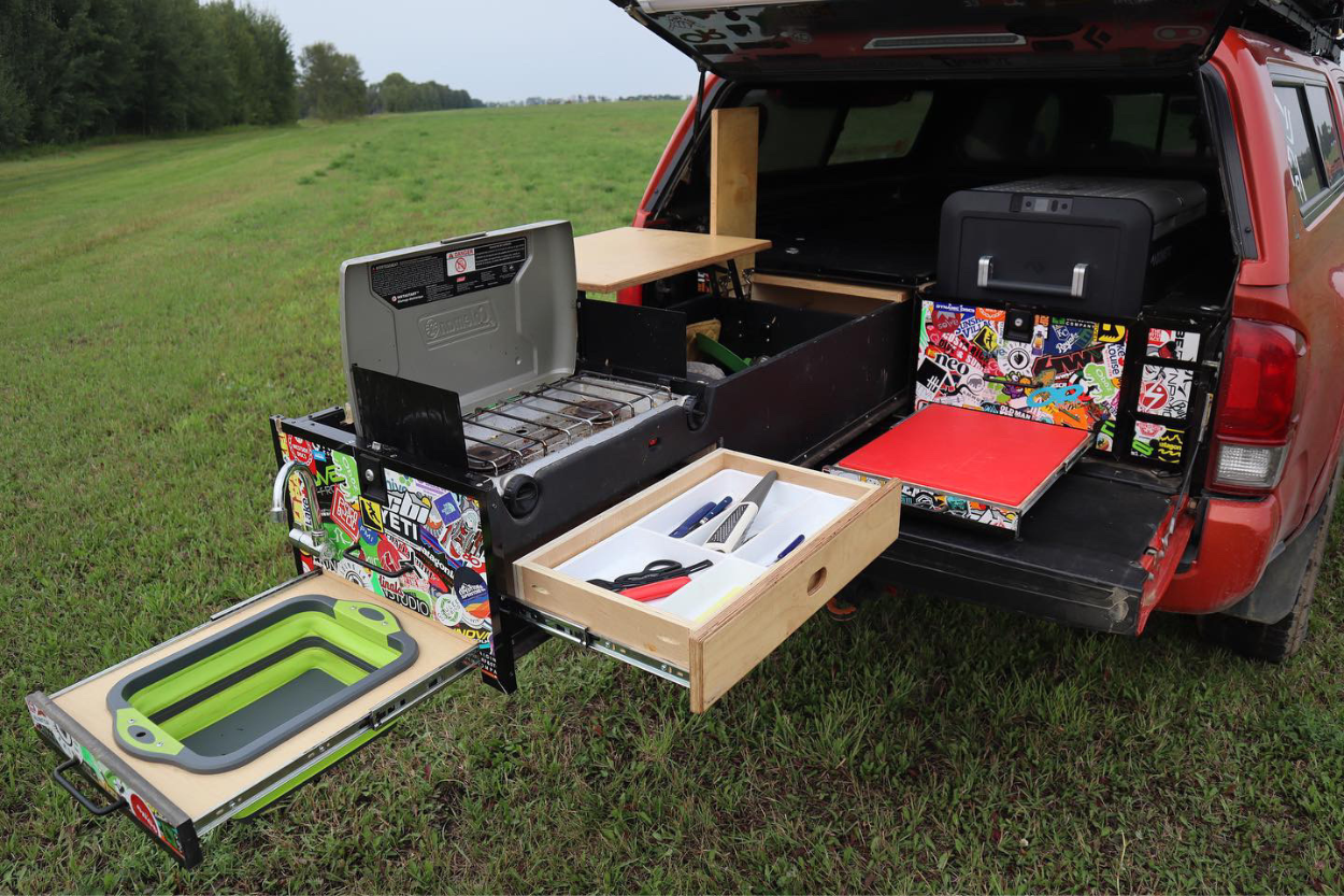 Overlanding Kitchen Setup: What You Need to Cook on the Road